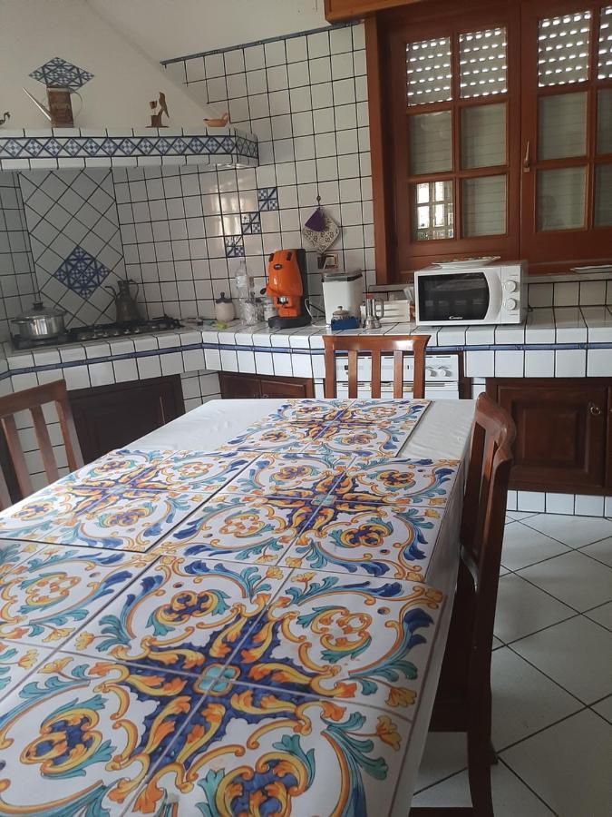 La Casa Di Bia Bed and Breakfast Corleone Eksteriør billede